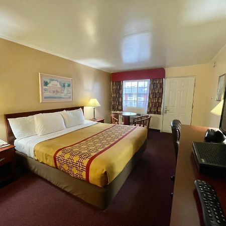 Passport Inn Somers Point - Somers Point Buitenkant foto